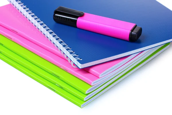 Parlak notebook ve marker — Stok fotoğraf