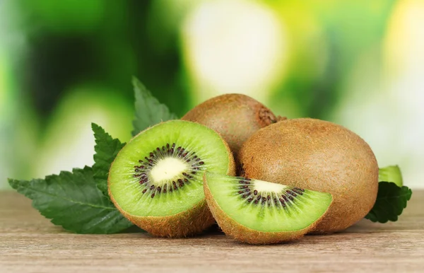 Fruta kiwi suculenta — Fotografia de Stock