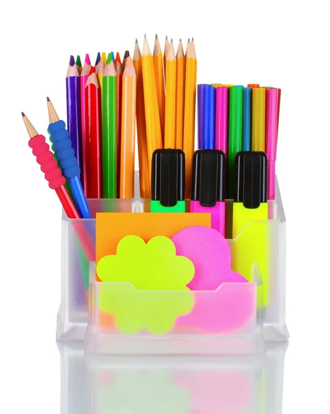 Bolígrafos, lápices y marcadores brillantes en el soporte — Foto de Stock