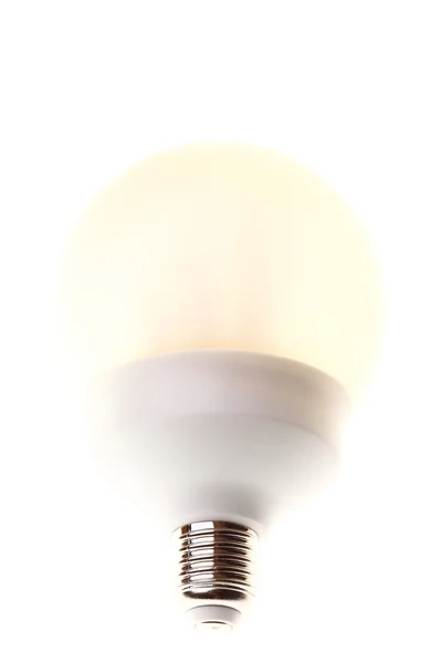 Энергосберегающая люминесцентная лампочка изолирована — стоковое фото