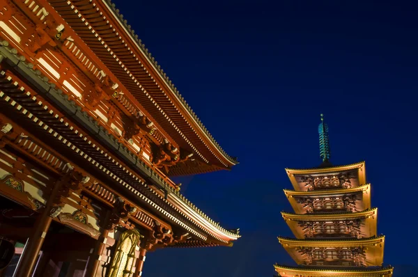 Sensoji buddhistischer Tempel in der Nacht — Stockfoto