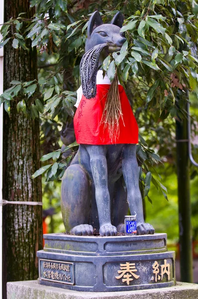 Japonca tapınak Fox heykeli — Stok fotoğraf