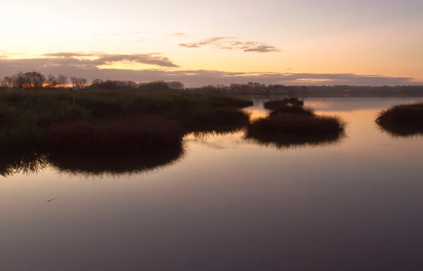 Solnedgång på lagunen — Stockfoto