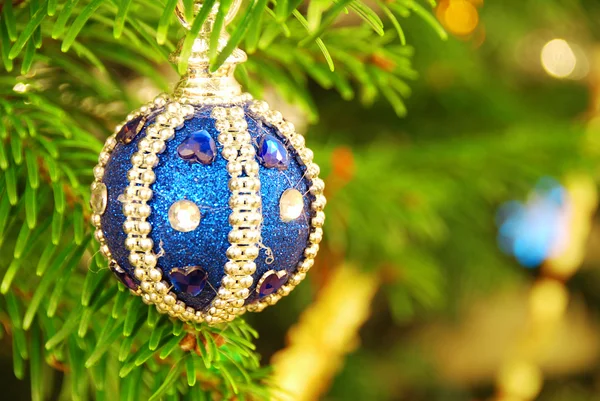 Vánoční dekorace a strom — Stock fotografie