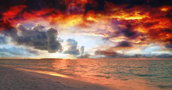 Sunset in the Maldives — Stock Photo, Image