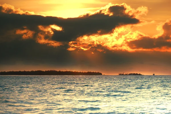 Ηλιοβασίλεμα στις Μαλδίβες — Φωτογραφία Αρχείου