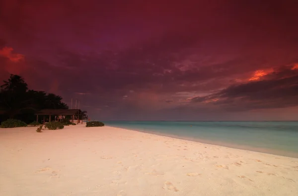 Ανατολή του ηλίου στις Μαλδίβες — Φωτογραφία Αρχείου