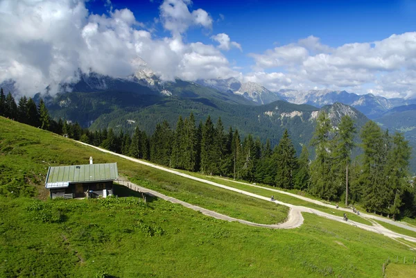 Ház az Alpokban — Stock Fotó