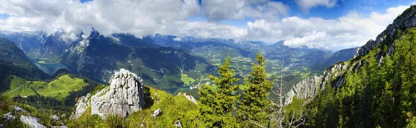 Konigsee lake from the Alpine peaks — Stok fotoğraf