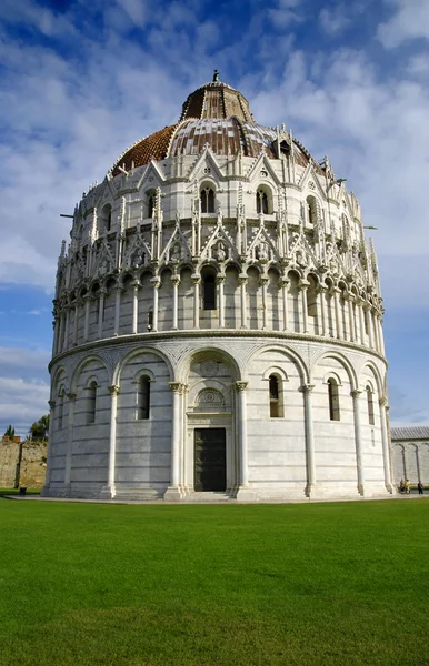 Pisa'da vaftizhane — Stok fotoğraf