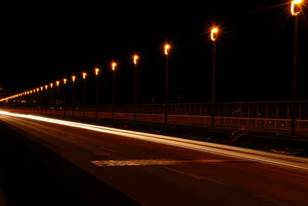 Дорога вночі — стокове фото
