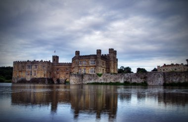 Leeds Castle clipart