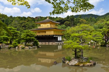 Altın kinkaku-ji