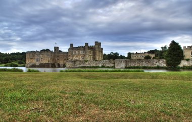 Leeds Castle clipart