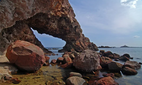 Grottan och havet — Stockfoto