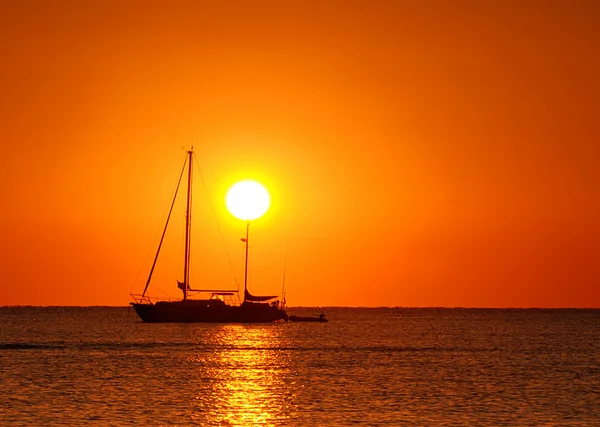 Sunset a lodí — Stock fotografie