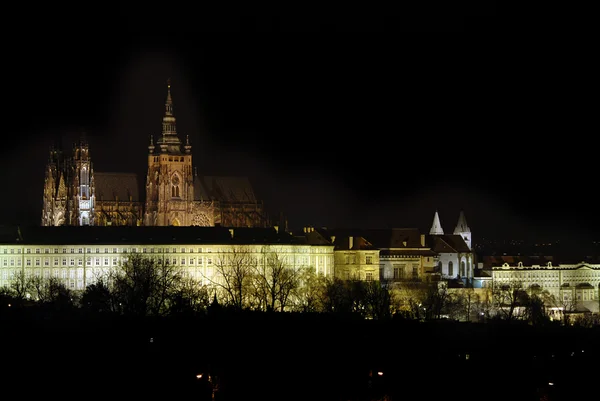 Zamek Praski w nocy — Zdjęcie stockowe