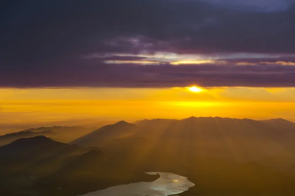 Восход солнца из Фудзи — стоковое фото