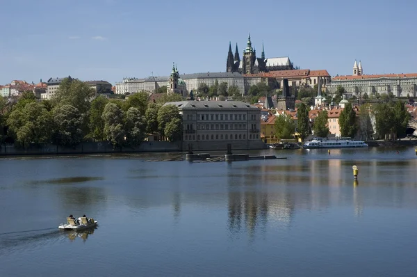 Prag'da turistler — Stok fotoğraf