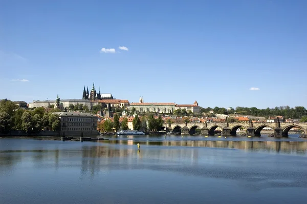 Vue au château de Prague — Photo