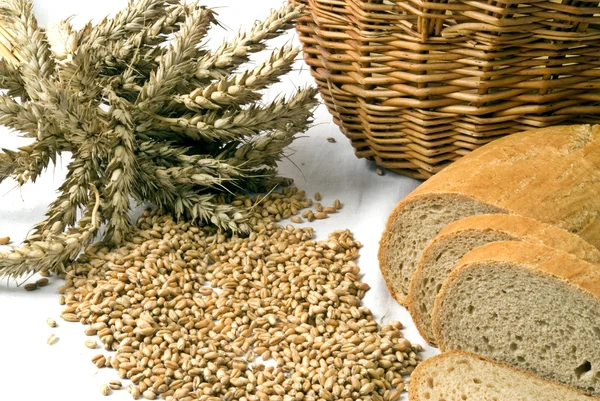 Pan y grano —  Fotos de Stock