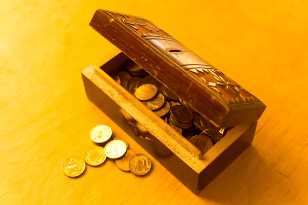 Box&coins — Stock Photo, Image