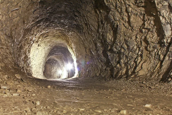 Tunnel grotta — Stockfoto