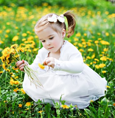 dandelions ile tatlı kız