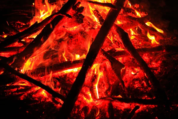 Sizzling campfire — Stock Photo, Image