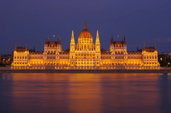 Budapest parliament — Stock Photo, Image