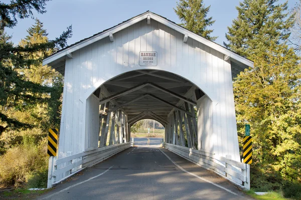 Puente cubierto de Hannah en Oregon — Foto de Stock
