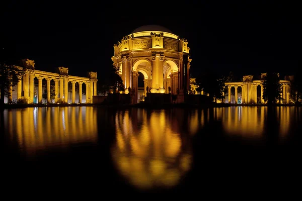 San Francisco Palace of FIne Arts Reflection at Night — Stock Photo, Image