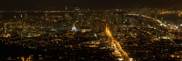 Panoráma města San francisco v noci panorama — Stock fotografie