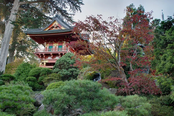 Pagode au jardin japonais — Photo