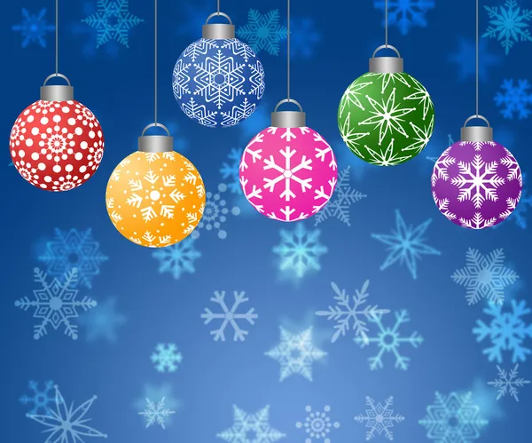 Hängende Ornamente auf verschwommenem Schneeflocken-Hintergrund horizontal — Stockfoto