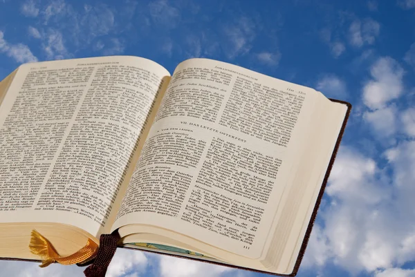 Heilige Bijbel — Stockfoto