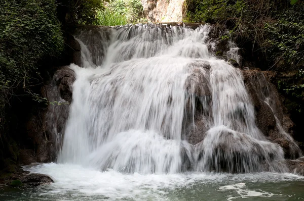 Wasserfall am "monasterio de piedra"" — Stockfoto