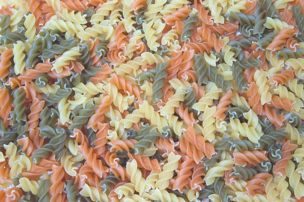 renkli pişmemiş penne makarna