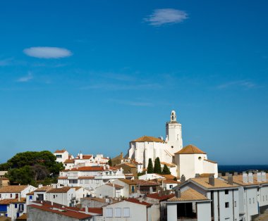 cadaques. Akdeniz kasabası siluet