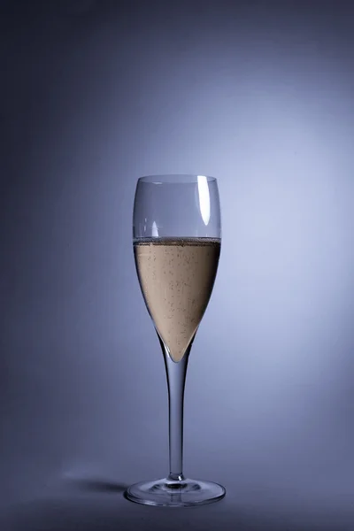 Bir kadeh şampanya. — Stok fotoğraf