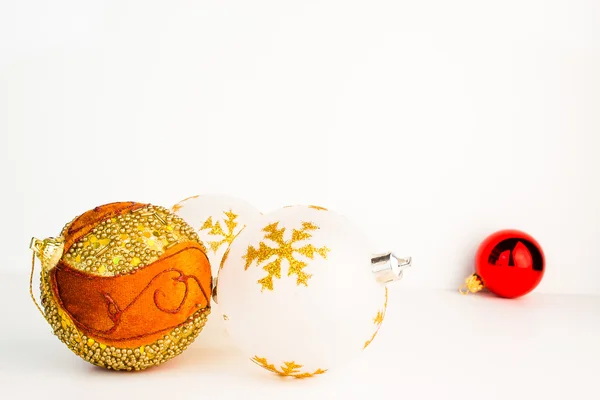 Крупним планом красиві різдвяні кульки — стокове фото