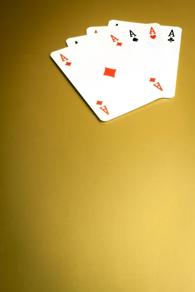 Выигрыш золотого покера — стоковое фото