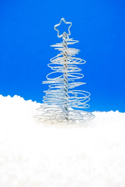 銀のクリスマス ツリー — ストック写真