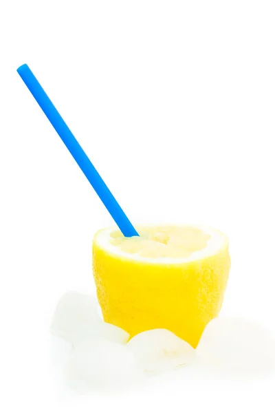 Świeży cytrynowy naturalny sok z lodu — Zdjęcie stockowe