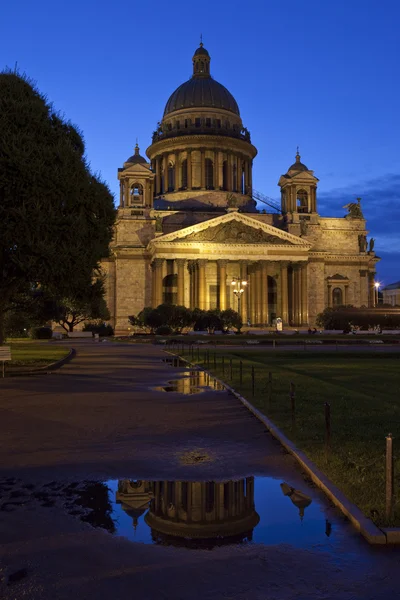 St. Isaac's Cathedral in Sint-Petersburg — Stockfoto