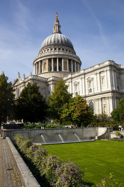 St. Paul 's Cathedral, London — Stockfoto