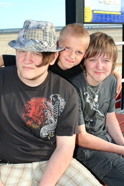 Three Brothers on Boardwalk 2 — Stock Photo, Image