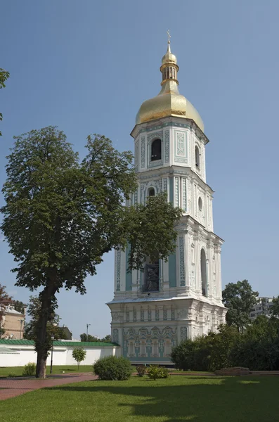 複雑なキエフの聖ソフィア大聖堂の鐘楼 — ストック写真