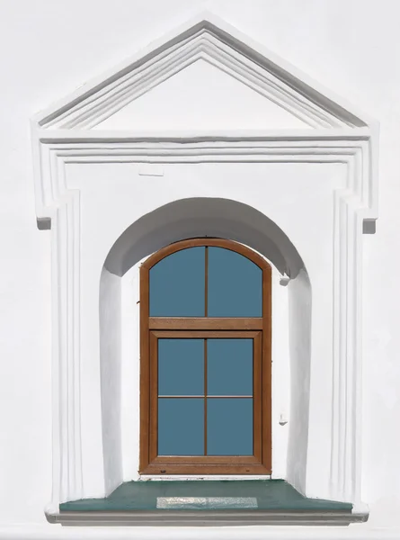 Fenster des alten Gebäudes — Stockfoto