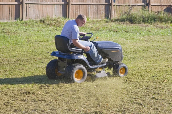 Lawn mowing — Stock Photo, Image